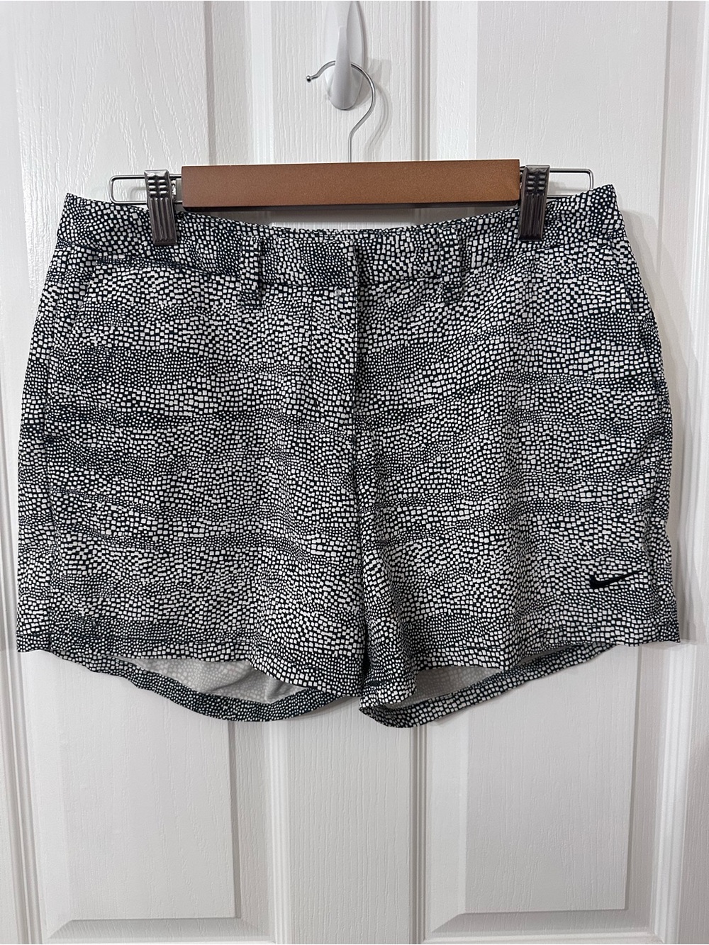 Nike Golf Printed Performance Shorts – Size 4